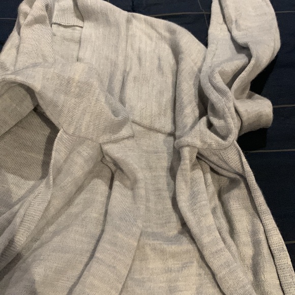 EUC Lululemon Blissful Zen Sweater Heathered Starlight (Blue/Grey)-size M (8/10) - Picture 8 of 16